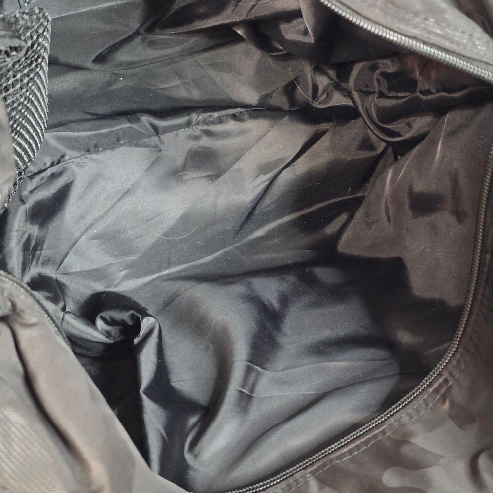 Think Royln Jetset Wingman Bag Large Black Camo Quilted Puffer Tote Travel Gym - Picture 8 of 8